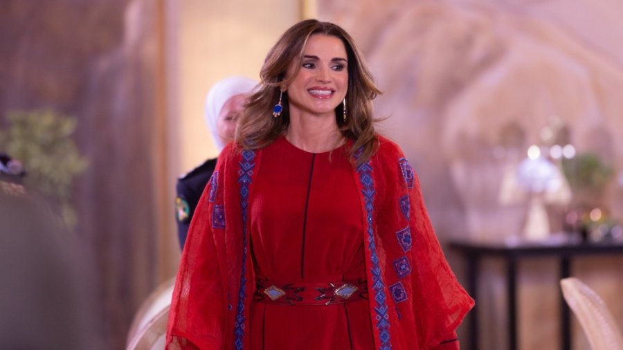 الملكة رانيا تهنئ الأميرة إيمان بقدوم توأمها «تاليا» و«رانيا»