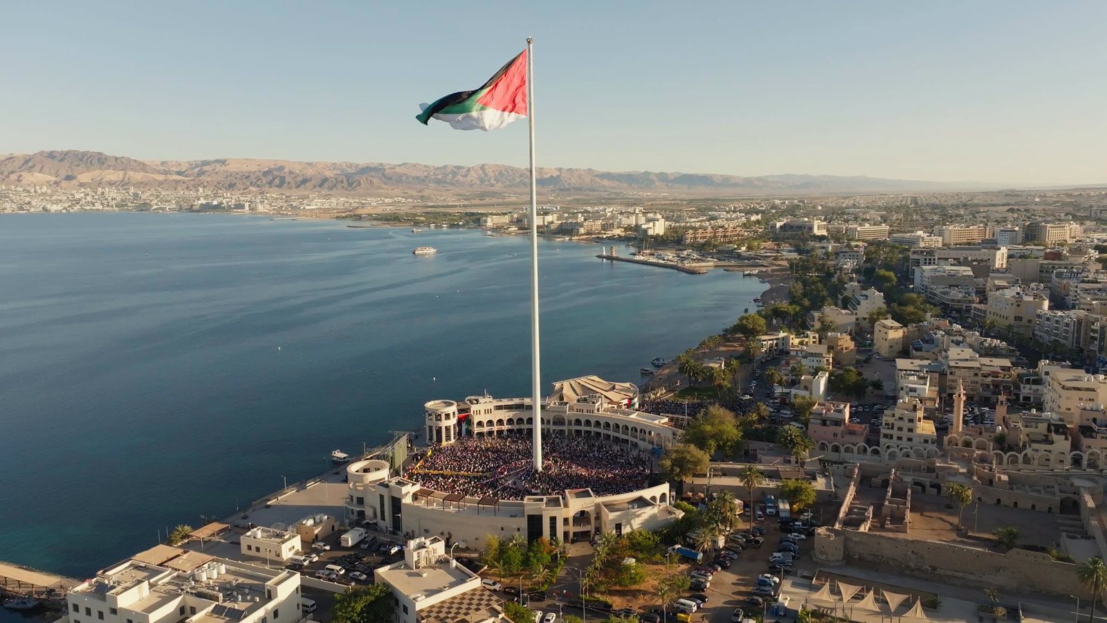 رئيس الوزراء : منظومة موانئ العقبة أصبحت بوابة إقليمية رئيسة للعديد من الدول