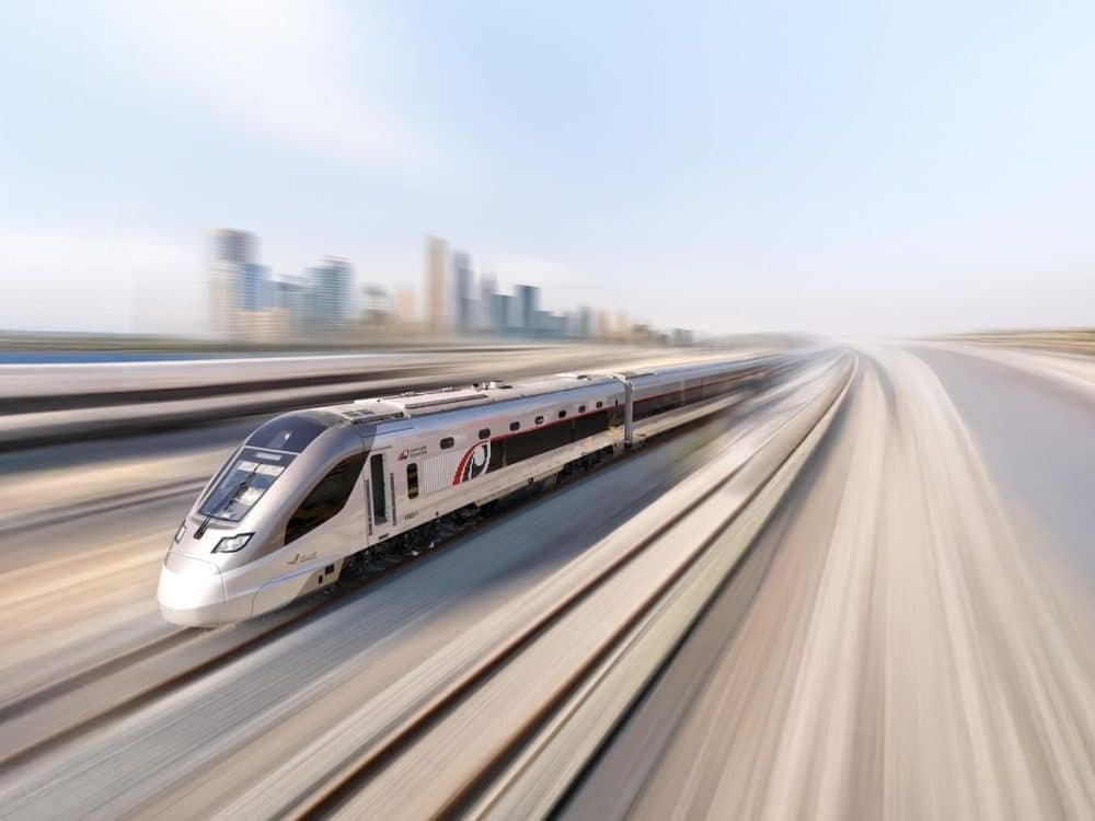 مشروع للقطار الخفيف نحو المطار وتوسع مرتقب للباص السريع
