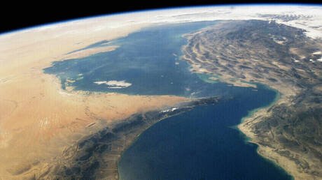حركة الملاحة في مضيق هرمز تراجعت إلى خُمس مستوياتها