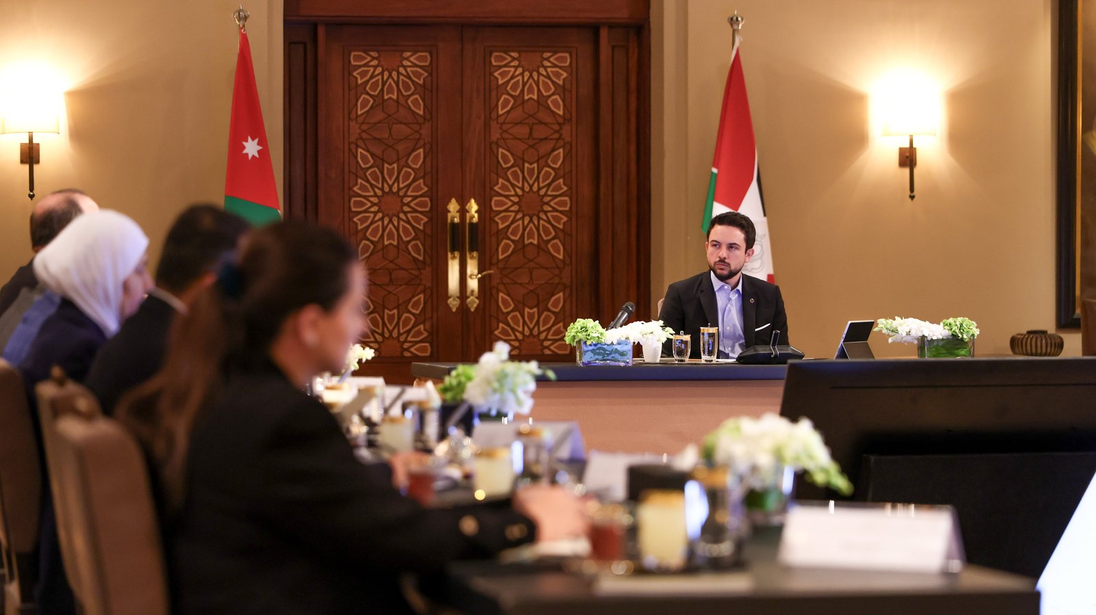 ولي العهد يوجه خلال ترؤسه اجتماعا للمجلس الوطني لتكنولوجيا المستقبل لإطلاق مبادرة وطنية للبيانات الرقمية