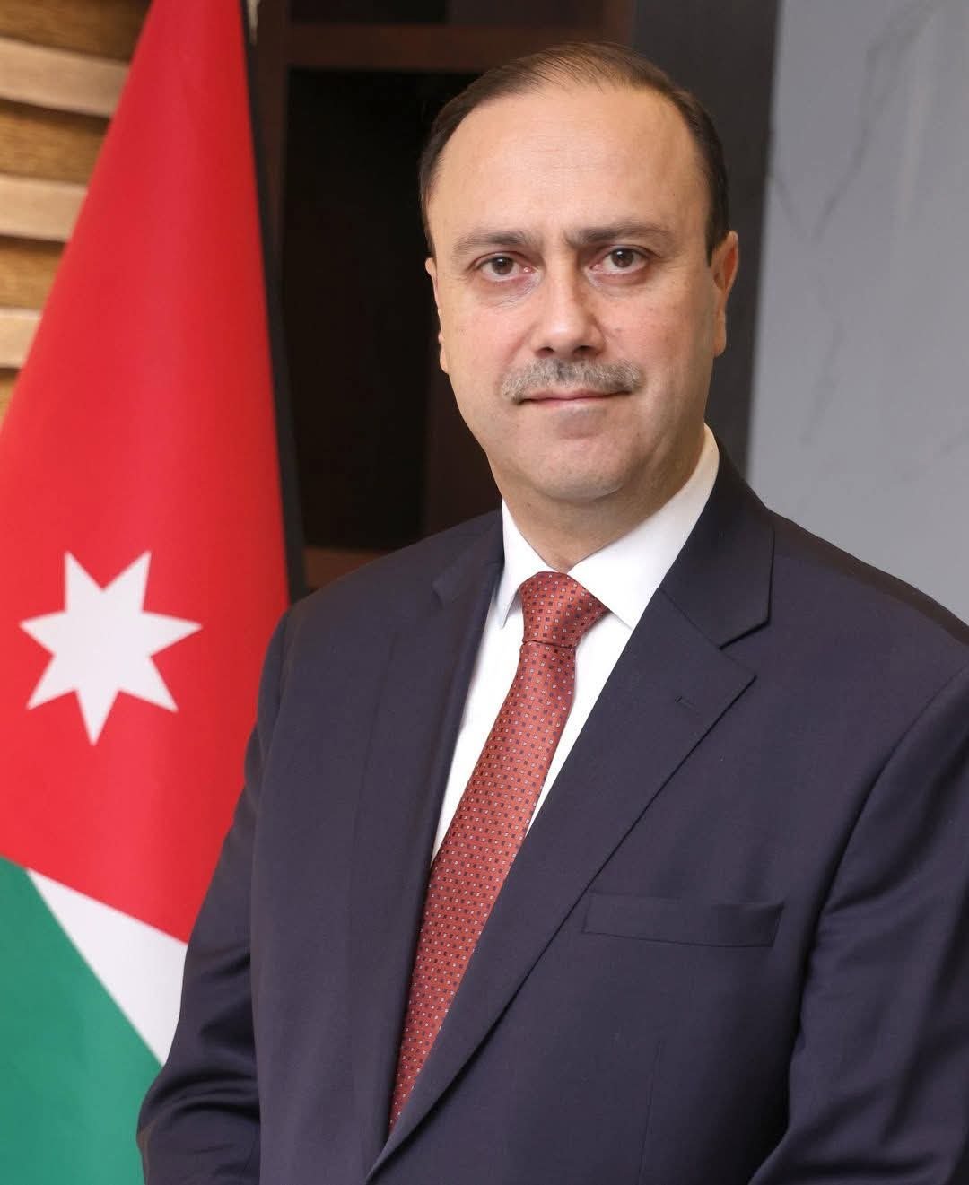 المومني يهنئ صحيفة "الغد" بمرور 22 عامًا على تأسيسها