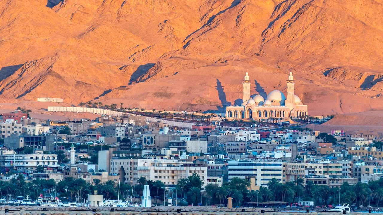 طقس معتدل اليوم وانخفاض ملموس الثلاثاء