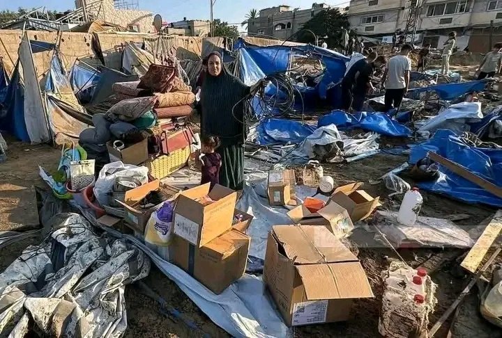 إصابة 3 فلسطينيين في غارة للاحتلال على مخازن أدوية بمستشفى بدير البلح