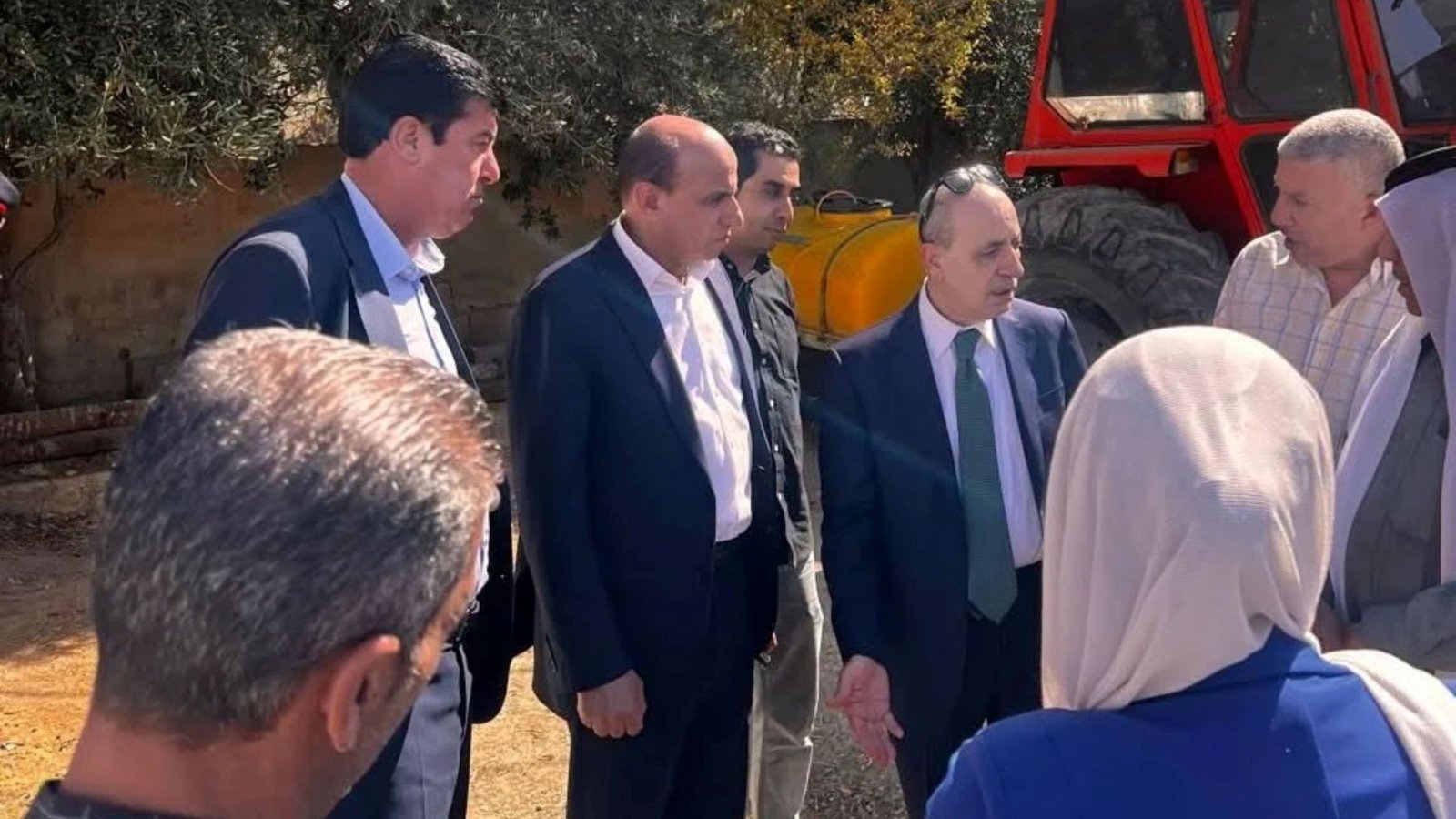 وزير الإدارة المحلية يتفقد استعدادات بلديات مؤتة والمزار وعي لفصل الشتاء