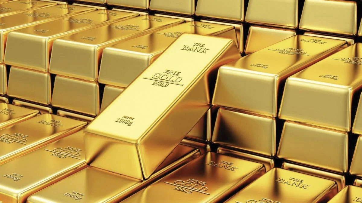الذهب يقترب من أعلى مستوى في أكثر من ثلاثة أشهر بدعم من تراجع الدولار
