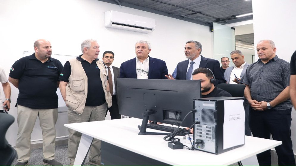 القطامين والمجالي يطلّعان على منظومة التحول الرقمي لمشروع دخول وخروج الشاحنات في العقبة