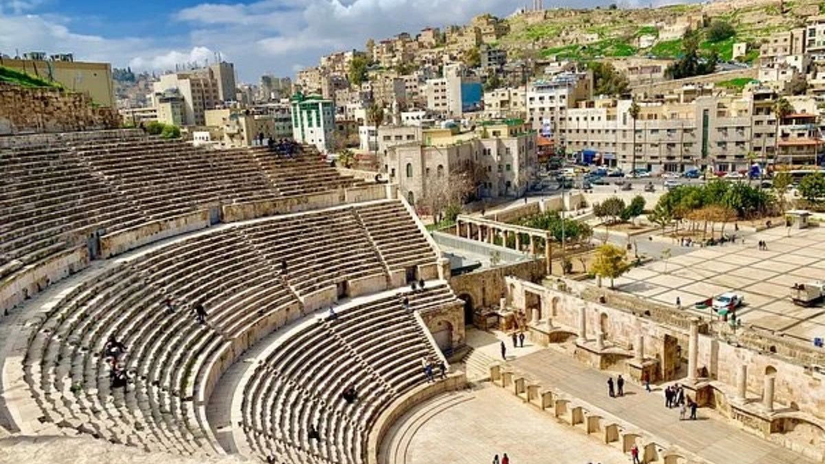 الاردن يراهن على السوقين الروسية والصينية لإعادة رسم خريطة الطلب السياحي