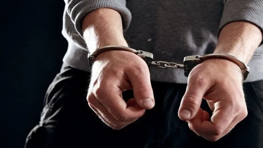 توقيف شخص بجناية تزوير أوراق رسمية 15 يومًا