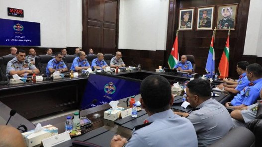 المعايطة يؤكد رفع جاهزية الدفاع المدني للتعامل مع الظروف الجوية خلال الشتاء