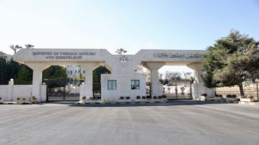 الأردن: استهداف الحوثيين مطاري أبها والملك خالد انتهاك سافر لسيادة السعودية