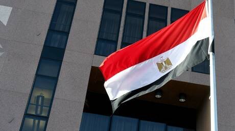 مصر تدين بشدة الغارات الإسرائيلية على مطار أبو الظهور السوري وتطالب بوقف الانتهاكات