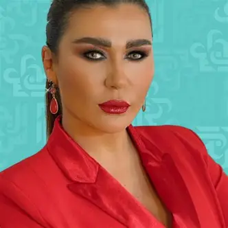 نادين الراسي للمنتقدين: ركزوا على حالكم وعملولي «أنفولو»