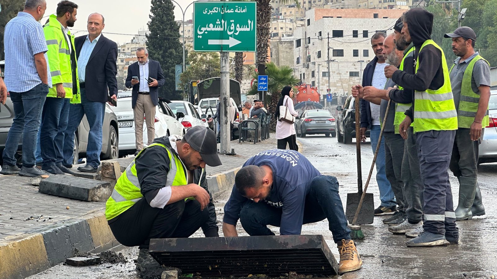 أمانة عمّان تتعامل ميدانياً مع تداعيات المنخفض الجوي