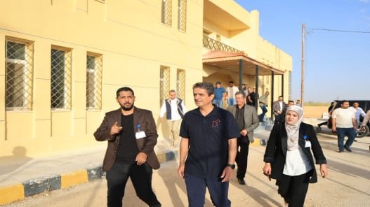 وزير الشباب من المفرق: تنفيذ برامج تدريبية في مركز شباب الرويشد