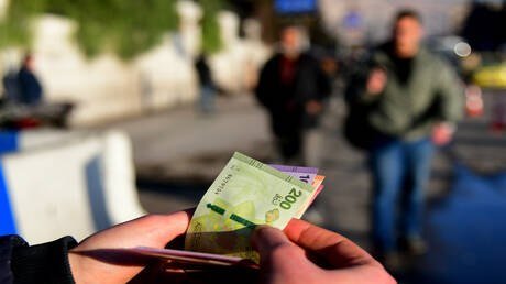 البنك الدولي يوافق على منحة بقيمة 100 مليون دولار لدعم تحديث القطاع المالي في سوريا