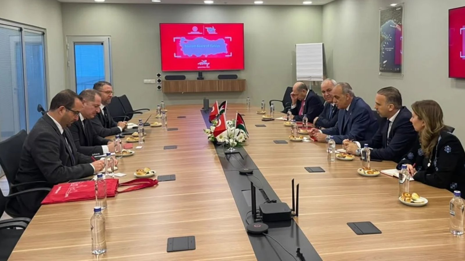حجازين يبحث مع هيئة الترويج السياحي التركية تعزيز الشراكات وزيادة تدفق السياح للأردن