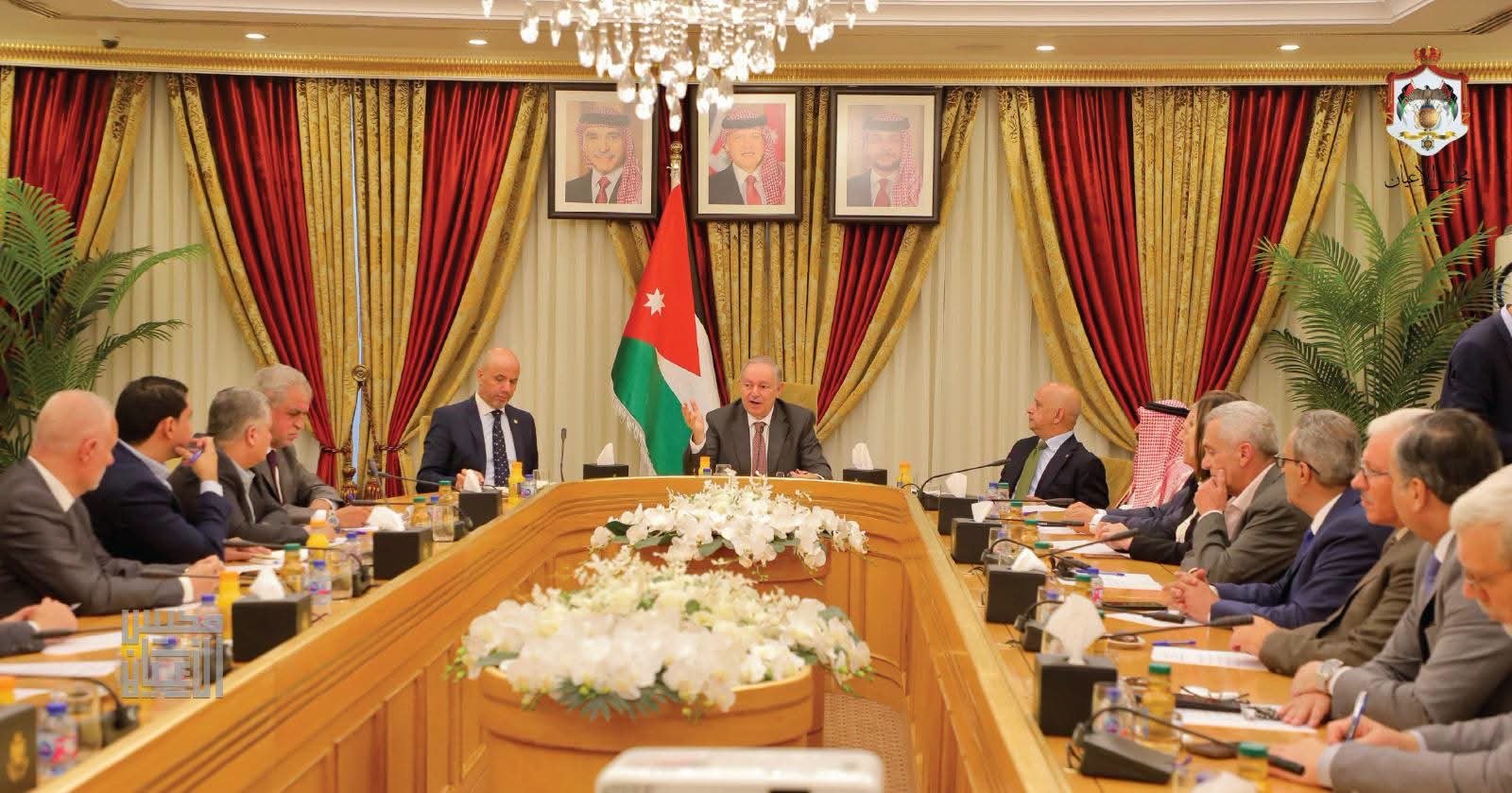 "سياحة الأعيان" تبحث خطط الطيران لتنشيط السياحة