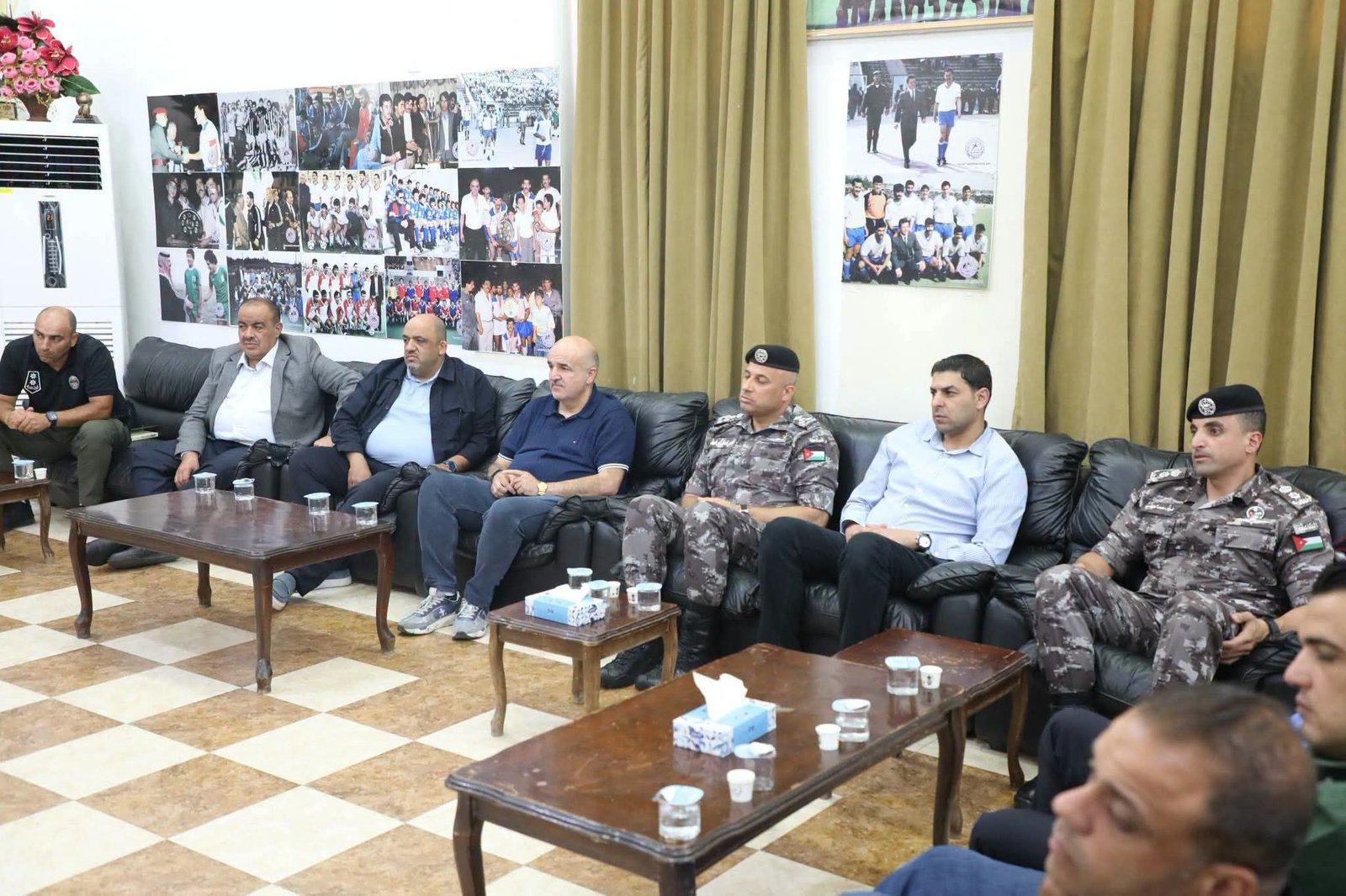 الرمثا يبحث مع وحدة أمن الملاعب ترتيبات الموسم الكروي الجديد