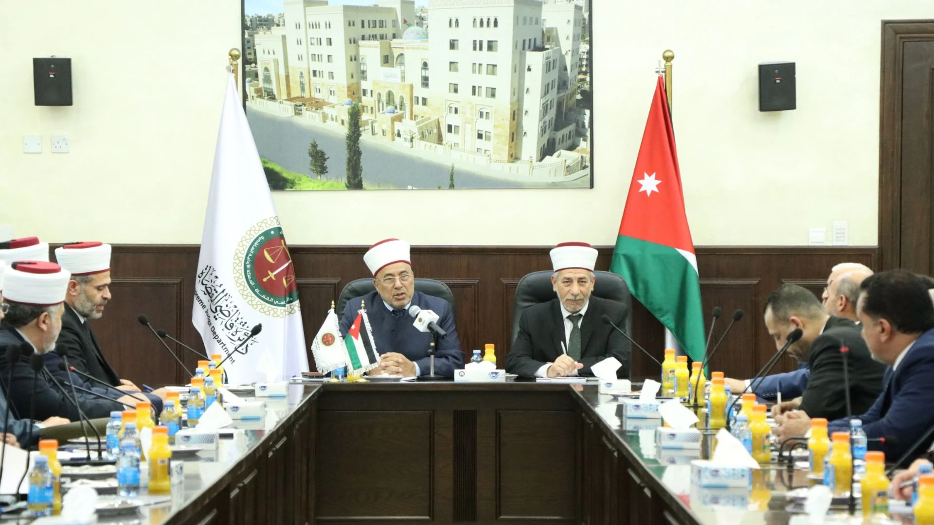 الربطة يبحث مع المحامين الشرعيين تطوير العمل أمام المحاكم وتعزيز التحول الرقمي