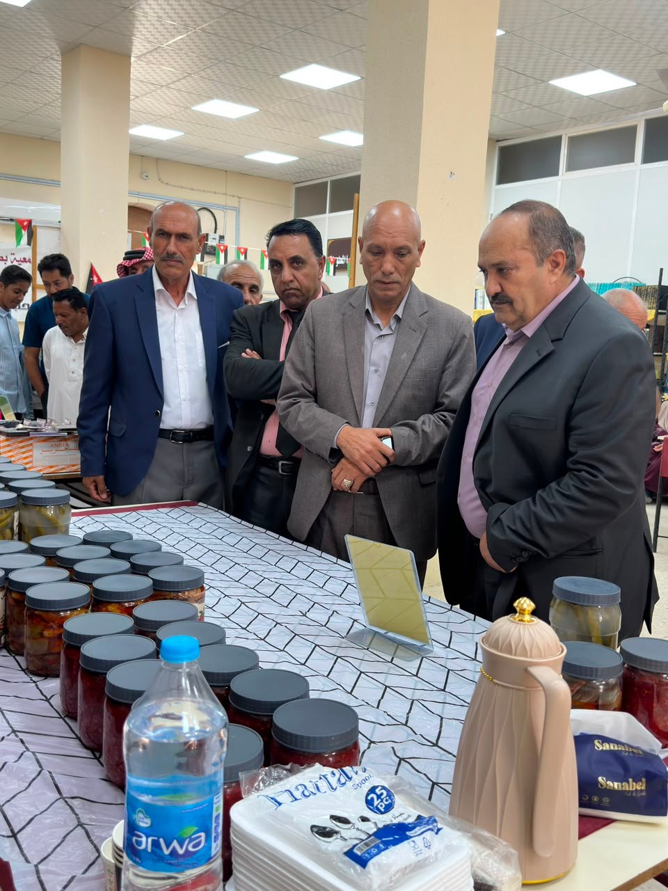 افتتاح البازار الخيري في جمعية بصيرا الخيرية لتعزيز التمكين الاقتصادي ودعم الإنتاج المحلي