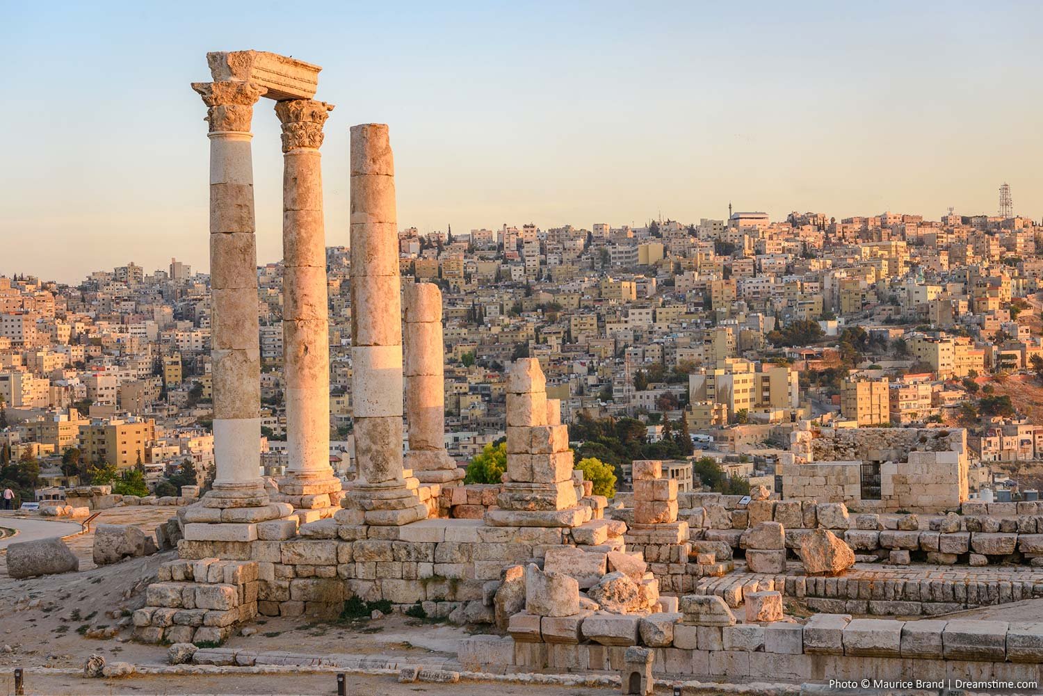 طقس معتدل في اغلب المناطق حتى الثلاثاء
