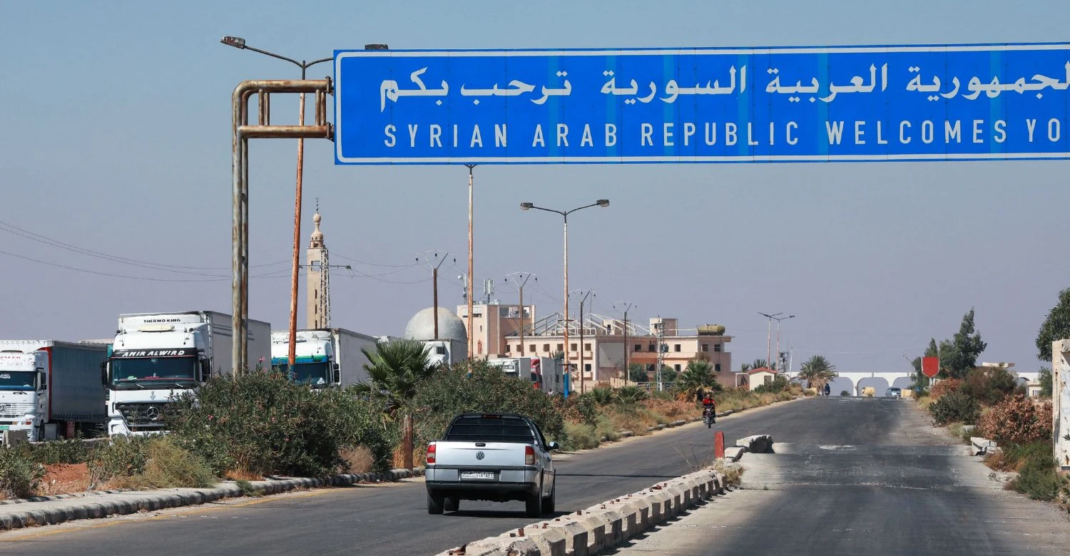 تعطل حركة العبور الى معبر نصيب عقب قرار سوريا إغلاقه بالاتجاهين