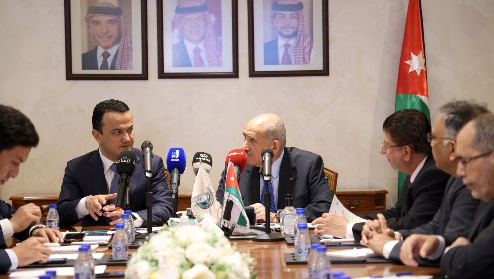 رئيس الفوسفات يبحث ووزير الاستثمار الأوزبكي إقامة مشاريع مشتركة