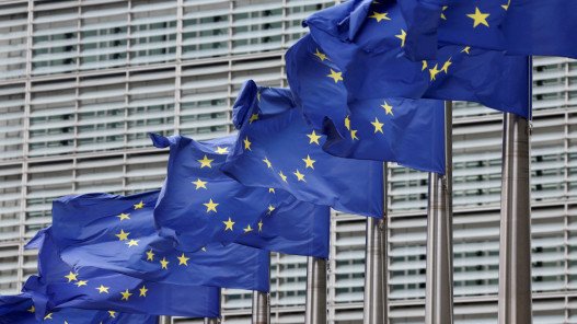 إسبانيا وفرنسا تبديان ترحيبهما بفكرة عودة بريطانيا للاتحاد الأوروبي